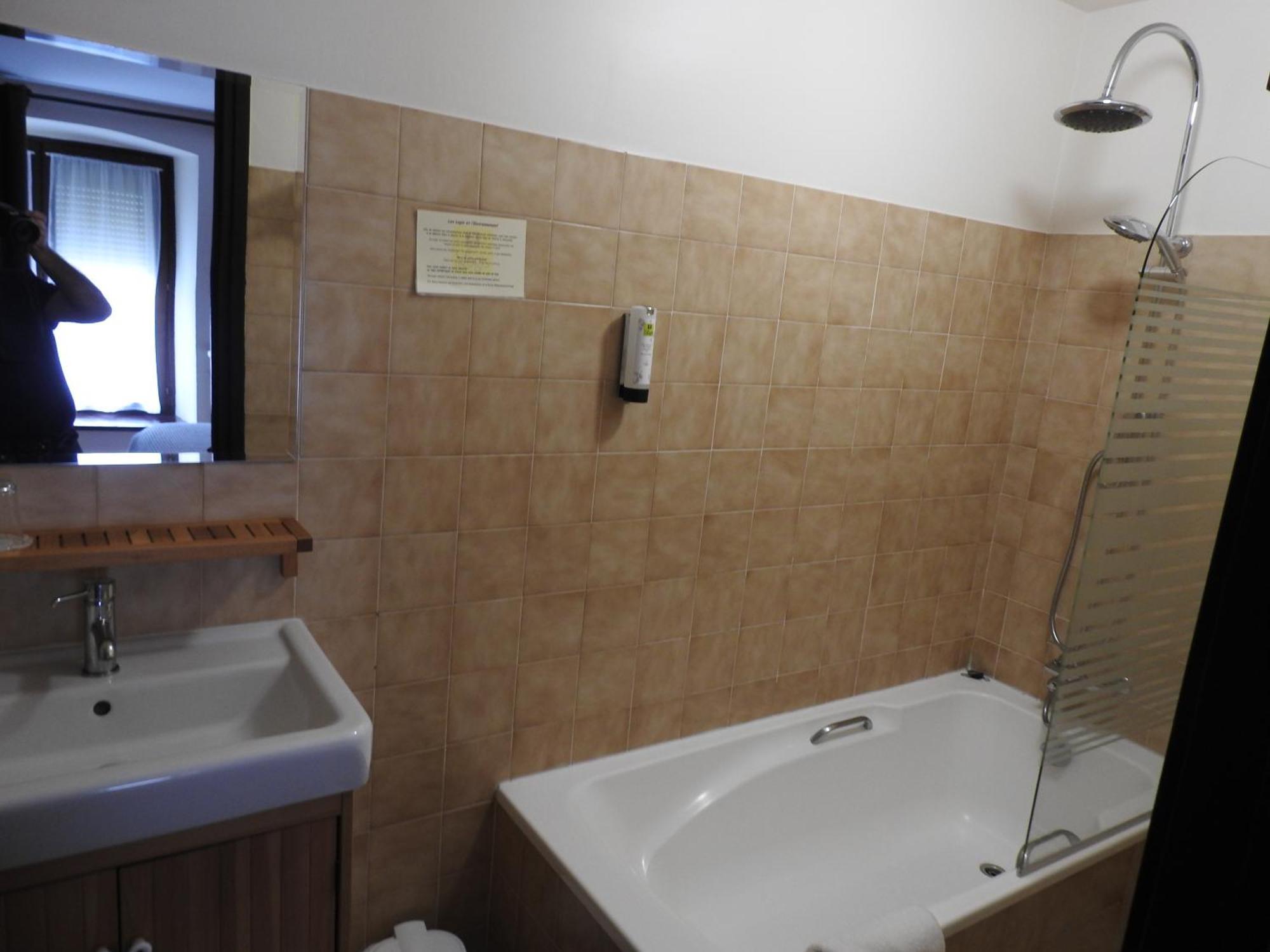 Le Barriol Hotel Saint-Julien-Chapteuil Exterior foto
