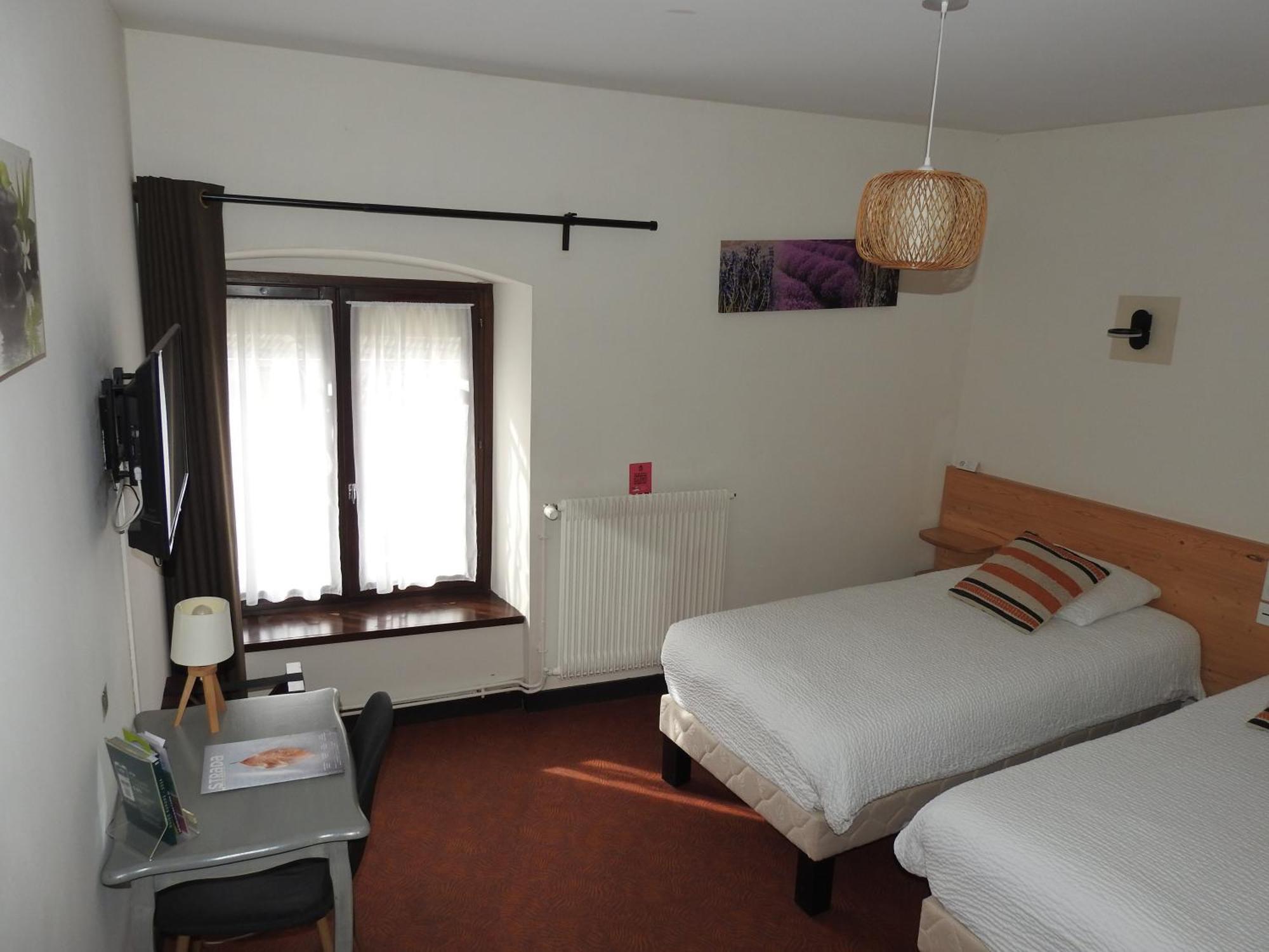 Le Barriol Hotel Saint-Julien-Chapteuil Exterior foto