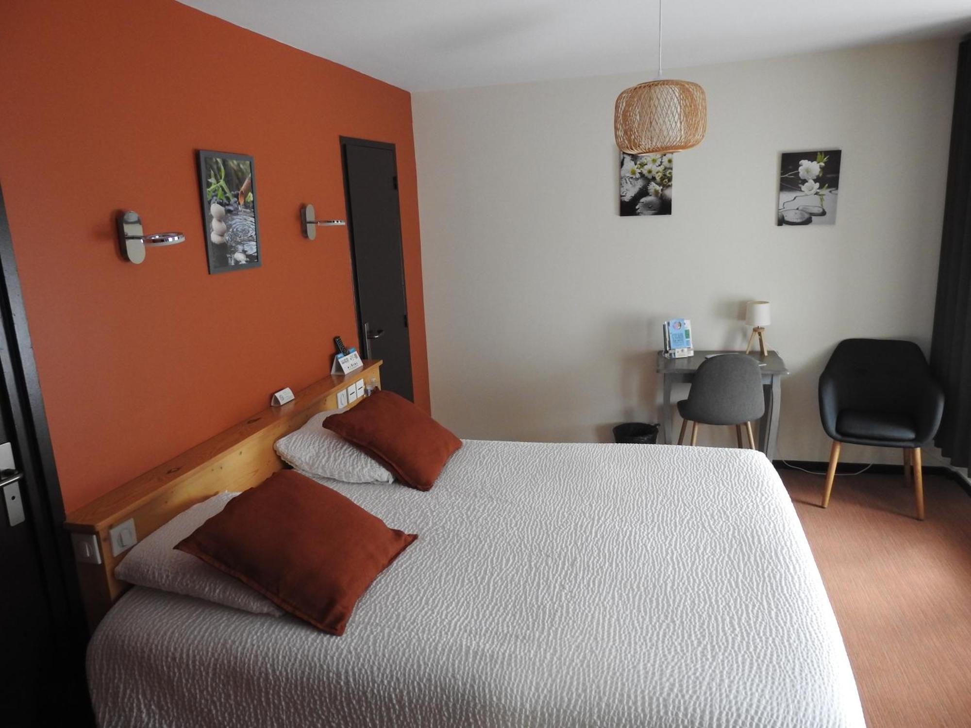 Le Barriol Hotel Saint-Julien-Chapteuil Exterior foto